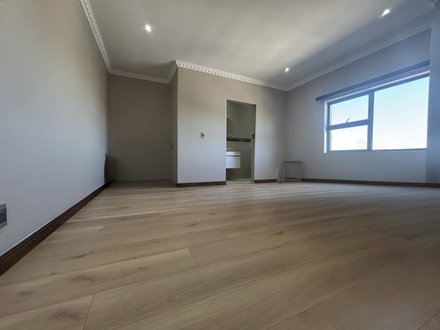 To Let 3 Bedroom Property for Rent in Flamingo Vlei Western Cape